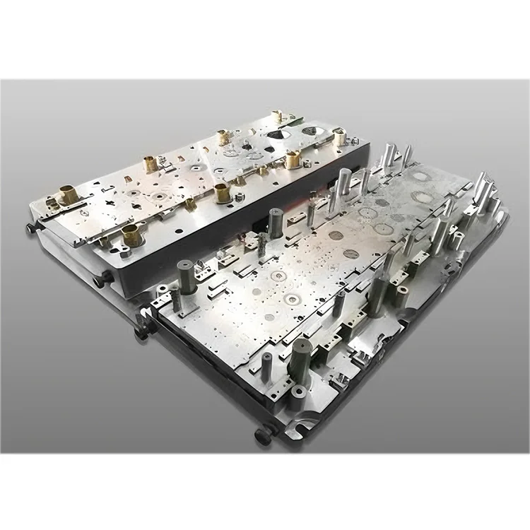 Khuôn lũy tiến hai hàng cho động cơ máy nén AC